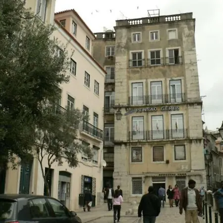 Traveling To 65 - Rossio Apartment Lissabon